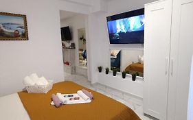 Giannis Apartment
